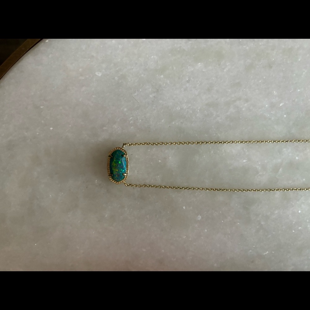 KENDRA SCOTT Elisa Gold Pendant Necklace